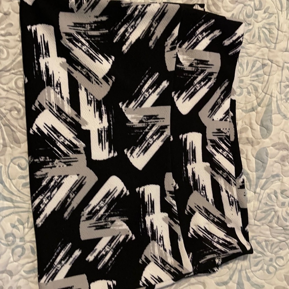 LulaRoe Cassie Skirt
